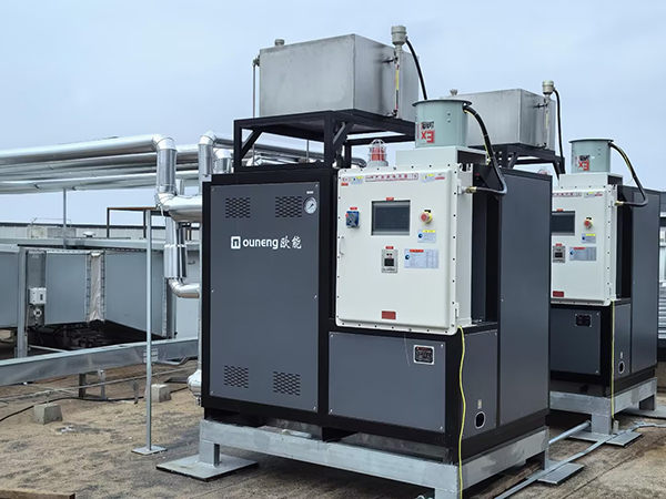 藥品原材料雙錐干燥機防爆水式模溫機