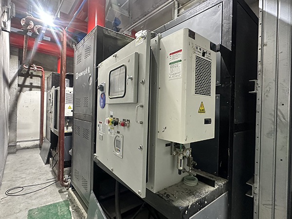 防腐劑蒸發(fā)器生產(chǎn)防爆電加熱模溫機「歐能機械」